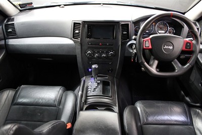 2010 Jeep Grand Cherokee - Thumbnail