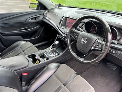 2017 Holden Commodore - Thumbnail