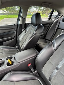 2017 Holden Commodore - Thumbnail