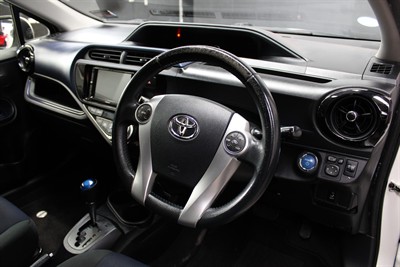 2015 Toyota Aqua - Thumbnail