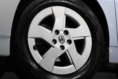 2010 Toyota PRIUS - Thumbnail