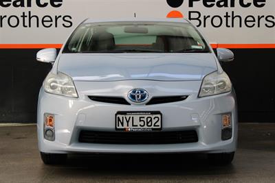 2010 Toyota PRIUS - Thumbnail