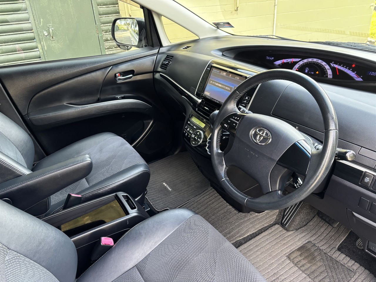 2015 Toyota Estima
