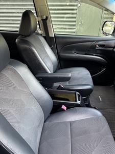 2015 Toyota Estima - Thumbnail