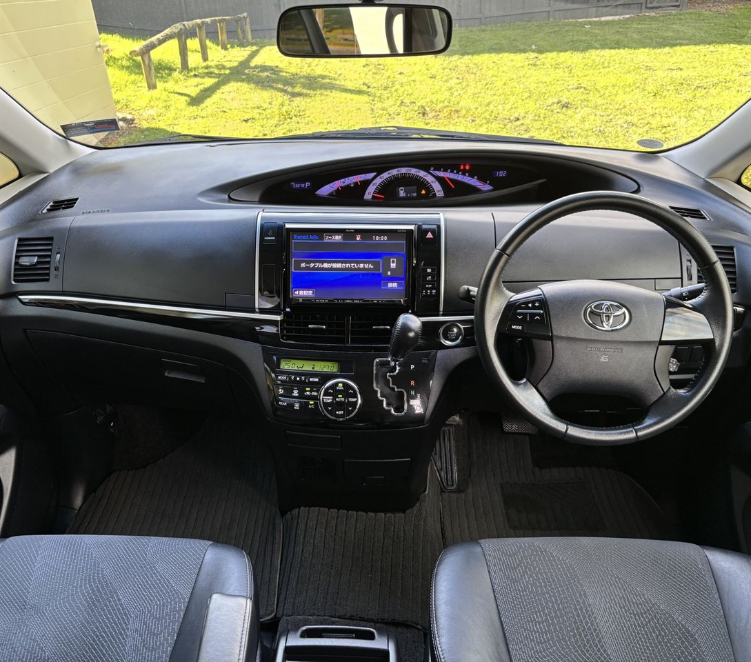 2015 Toyota Estima