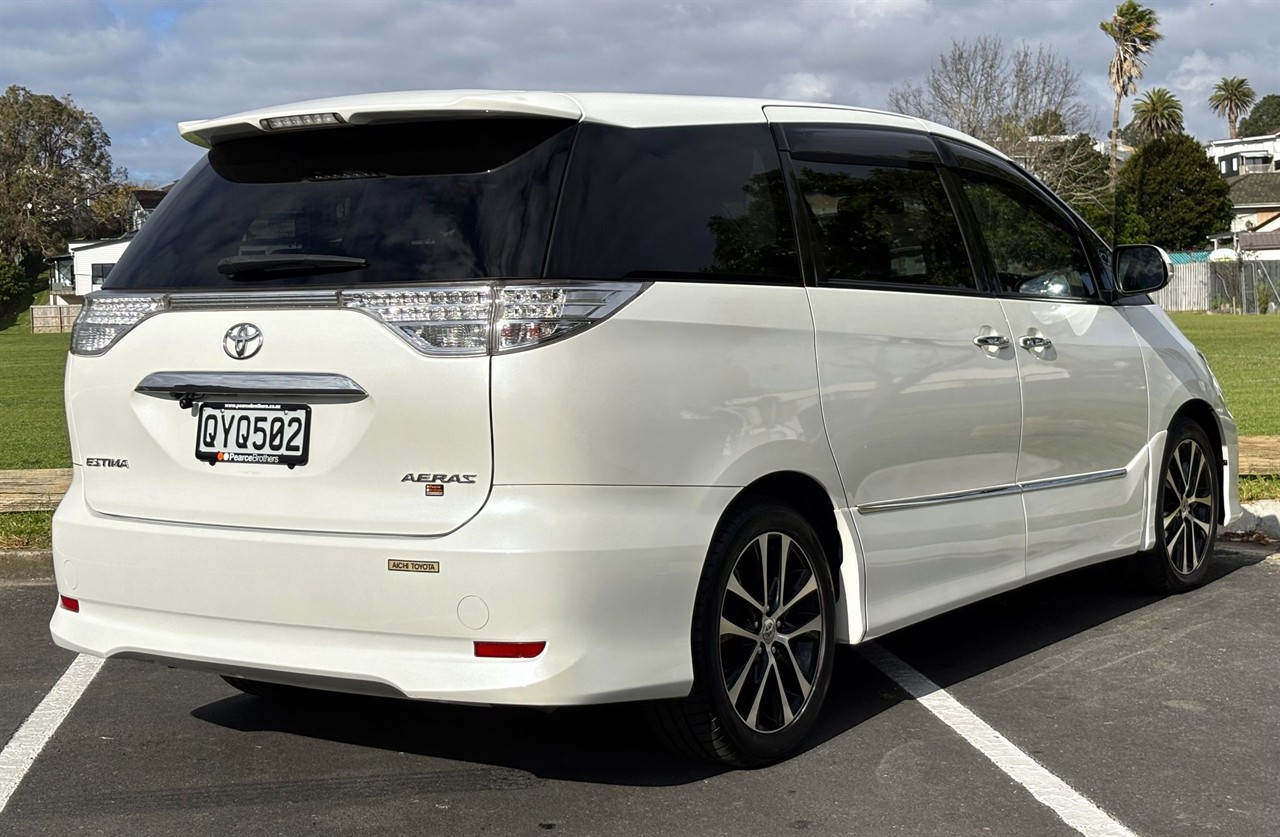 2015 Toyota Estima