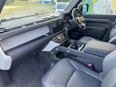 2022 Land Rover DEFENDER - Thumbnail