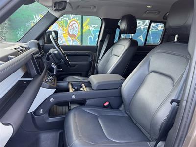 2022 Land Rover DEFENDER - Thumbnail