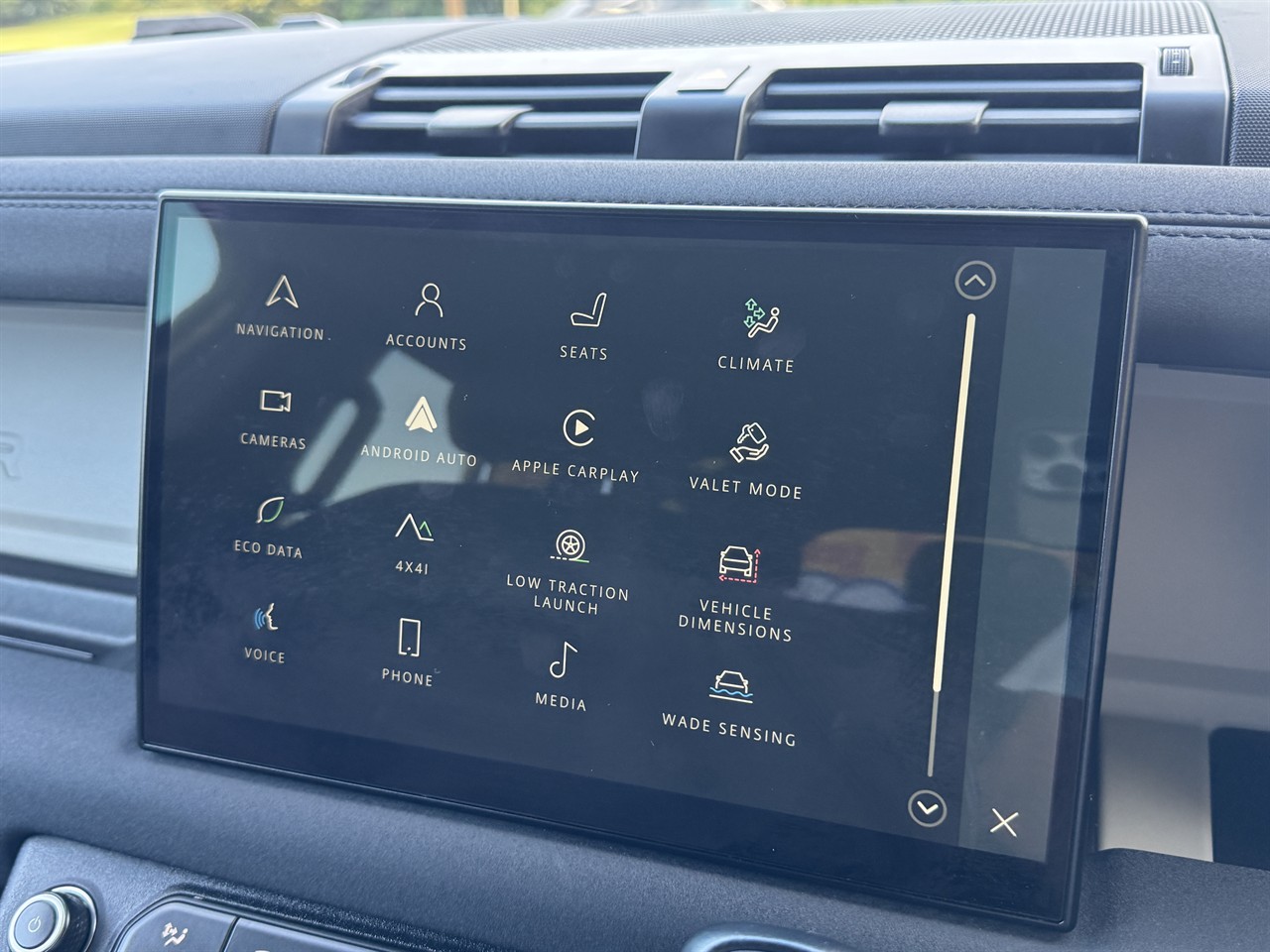 2022 Land Rover DEFENDER