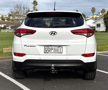 2018 Hyundai TUCSON - Thumbnail