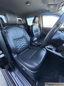 2021 Nissan Navara - Thumbnail
