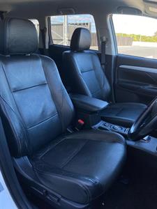 2014 Mitsubishi Outlander - Thumbnail