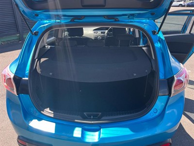 2011 Mazda 3 - Thumbnail