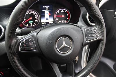 2019 Mercedes-Benz X-Class - Thumbnail