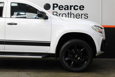 2019 Mercedes-Benz X-Class - Thumbnail