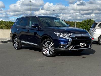 2021 Mitsubishi Outlander - Thumbnail