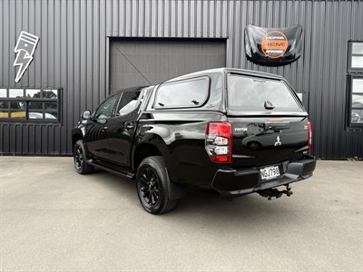 2021 Mitsubishi Triton - Thumbnail