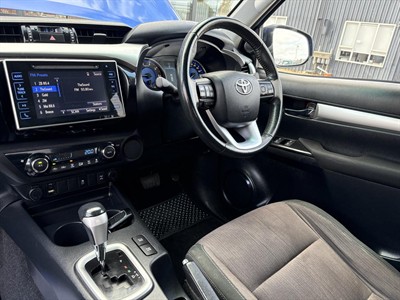 2018 Toyota Hilux - Thumbnail