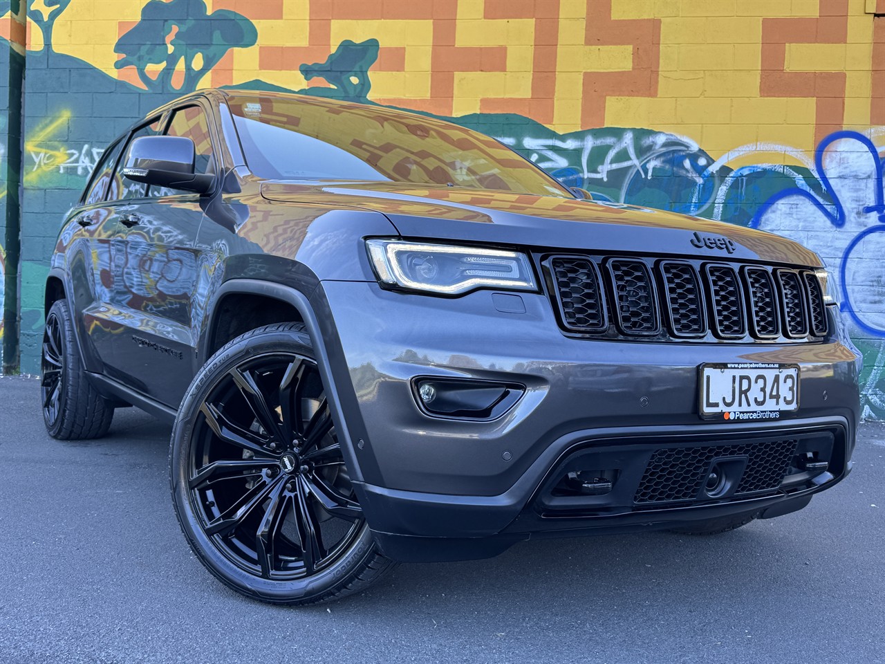 2018 Jeep GRAND CHEROKEE