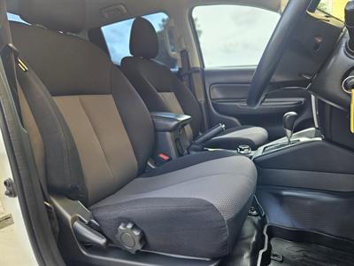 2020 Mitsubishi Triton - Thumbnail