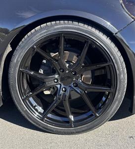 2017 Holden Commodore - Thumbnail