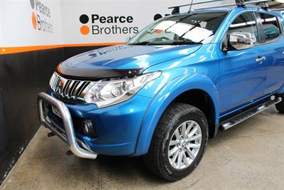 2015 Mitsubishi Triton - Thumbnail