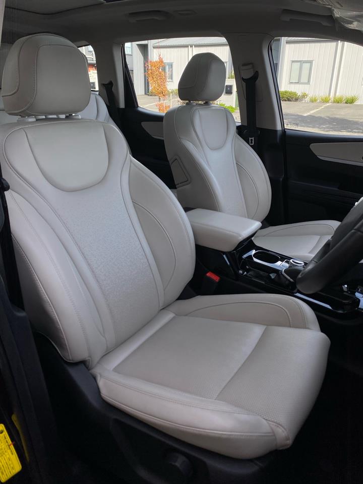 2024 Mahindra Xuv
