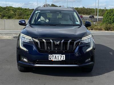 2024 Mahindra Xuv - Thumbnail