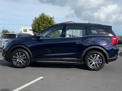 2024 Mahindra Xuv - Thumbnail