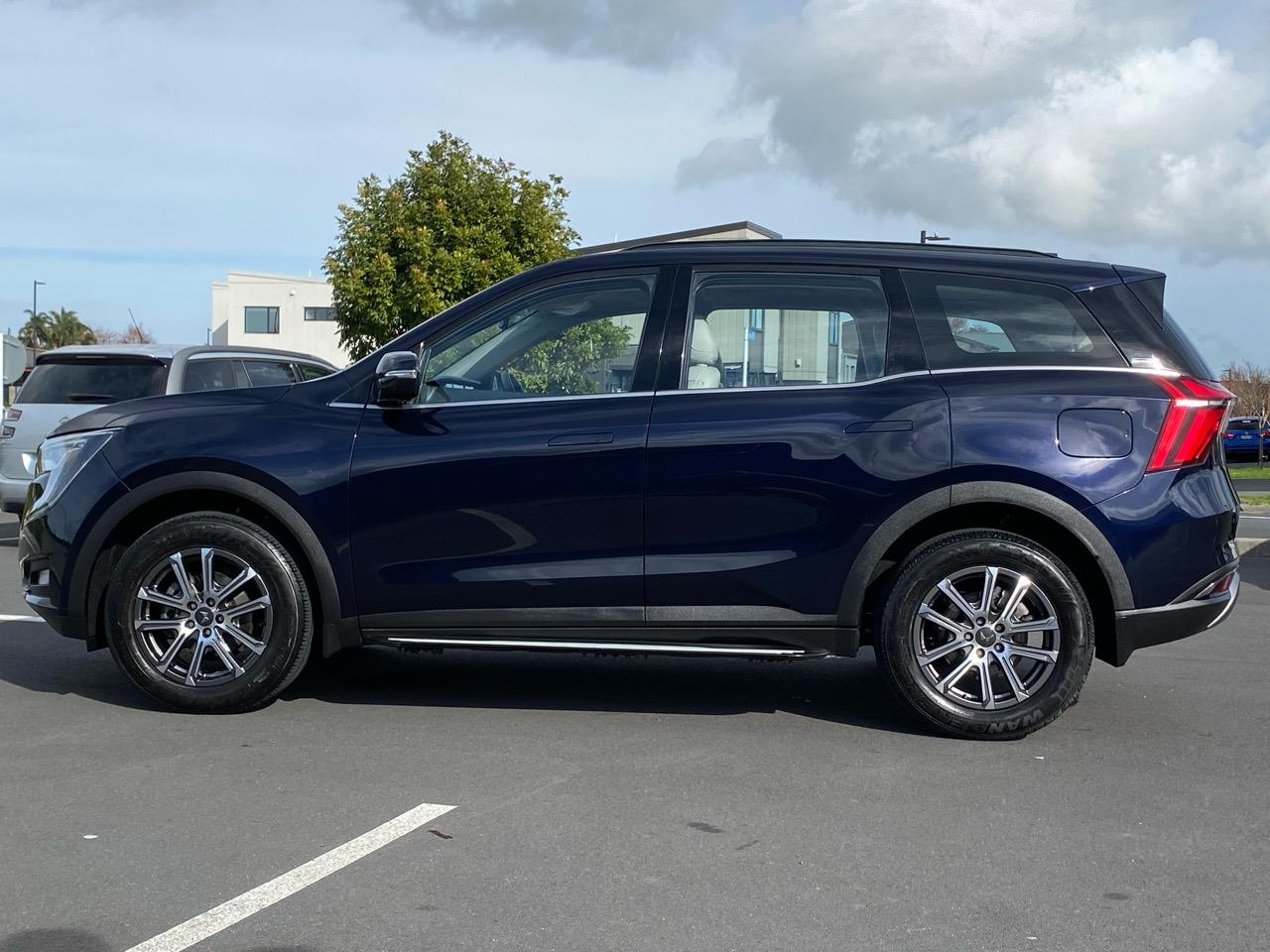 2024 Mahindra Xuv