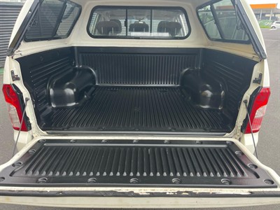 2016 Ssangyong Actyon Sport - Thumbnail