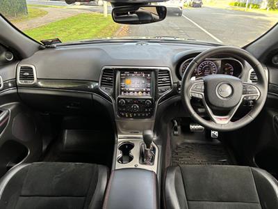 2017 Jeep GRAND CHEROKEE - Thumbnail