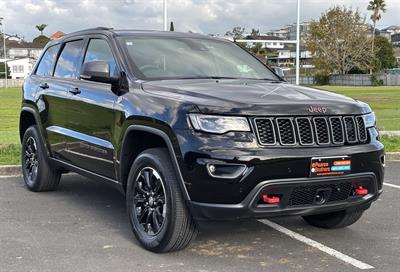 2017 Jeep GRAND CHEROKEE - Thumbnail
