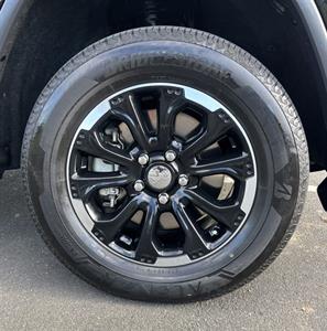 2017 Jeep GRAND CHEROKEE - Thumbnail