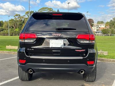2017 Jeep GRAND CHEROKEE - Thumbnail
