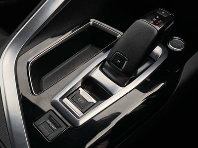 2018 Peugeot 3008 - Thumbnail