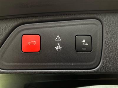 2018 Peugeot 3008 - Thumbnail