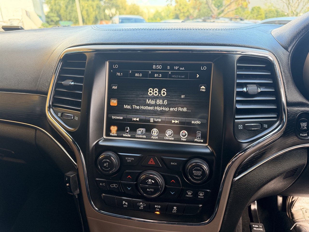 2015 Jeep GRAND CHEROKEE