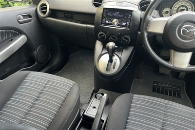 2010 Mazda Demio - Thumbnail