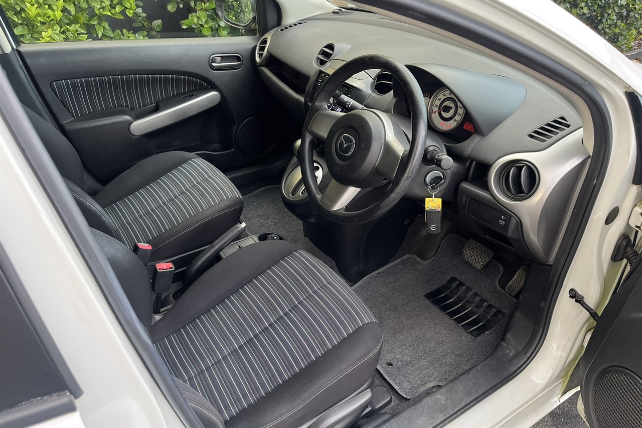 2010 Mazda Demio