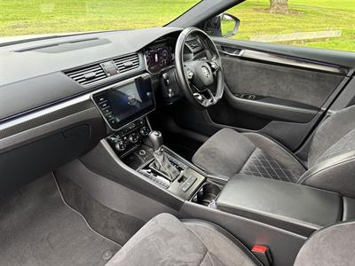 2021 Skoda Superb - Thumbnail