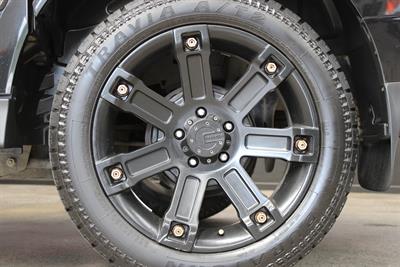 2014 Ssangyong Actyon - Thumbnail