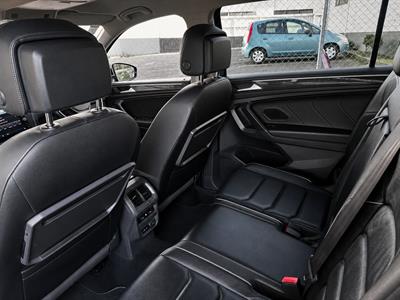 2019 Volkswagen Tiguan - Thumbnail