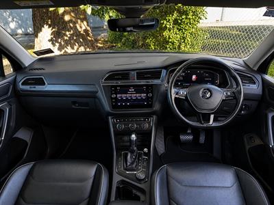 2019 Volkswagen Tiguan - Thumbnail