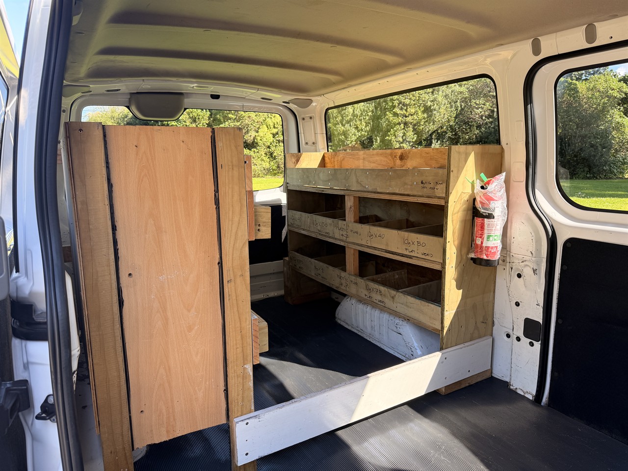 2016 Nissan CARAVAN