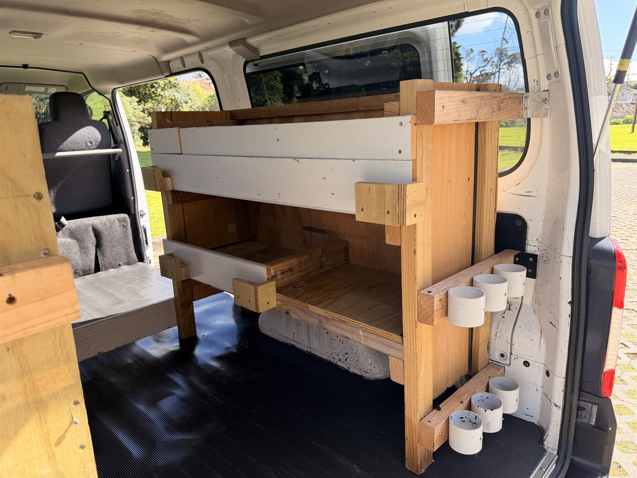 2016 Nissan CARAVAN