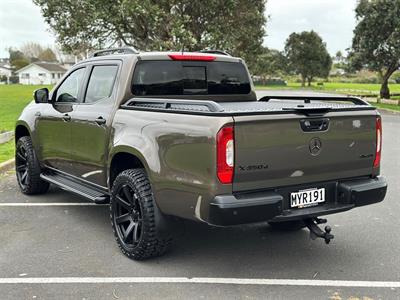 2020 Mercedes-Benz X-Class - Thumbnail