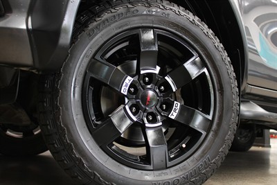 2017 Toyota Hilux - Thumbnail