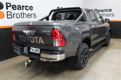 2017 Toyota Hilux - Thumbnail