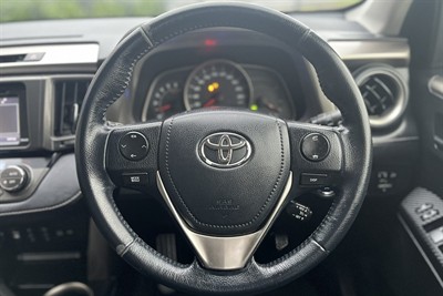 2013 Toyota RAV4 - Thumbnail